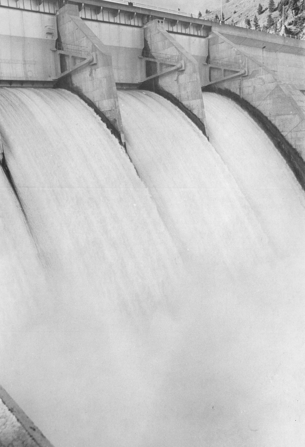 Canyon Ferry Dam